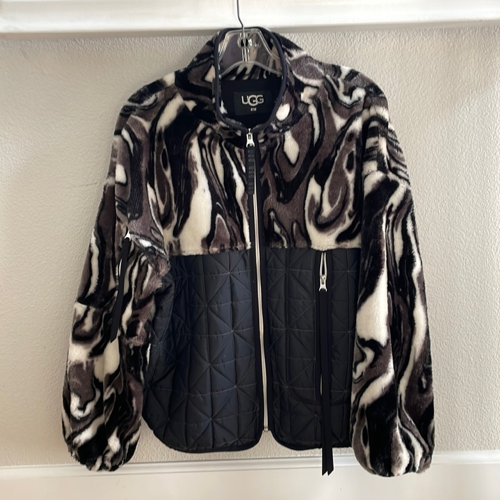 UGG Women’s Marlene Quilted Cozy Statement Jacket